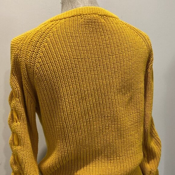 Revamped Yellow Sweater Knit size medium - Picture 12 of 15